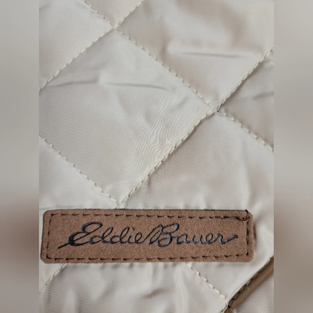 Eddie Bauer size small quilted fleece lined dog coat very cute